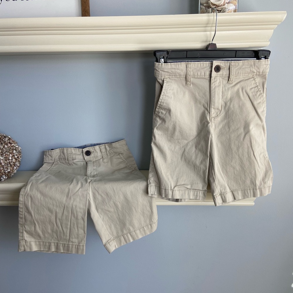 Boys bundle of OshKosh B'gosh Cream Shorts Casual Everyday Style